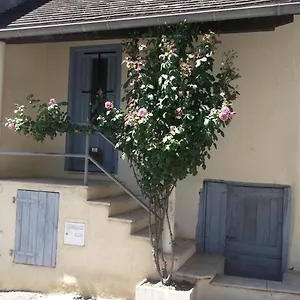  Hébergement de vacances Charmante Petite Maison Avec Jardin